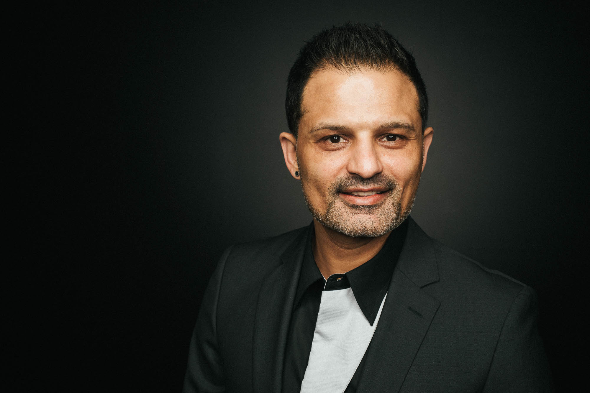 Export x3 Headshot  06142 Dez 01 2019 Headshot  Miro Nicole Nadine 3